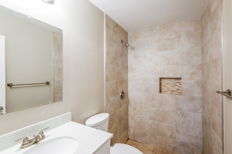 3,025/Mo, 4081 NW 115th Ave Coral Springs, FL 33065 Main Bathroom View