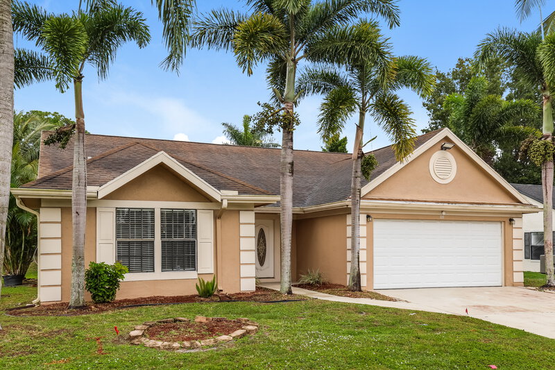 2,785/Mo, 108 Sherwood Dr Royal Palm Beach, FL 33411 Front View