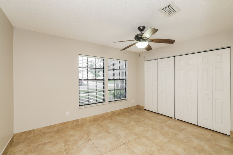 2,785/Mo, 108 Sherwood Dr Royal Palm Beach, FL 33411 Bedroom View