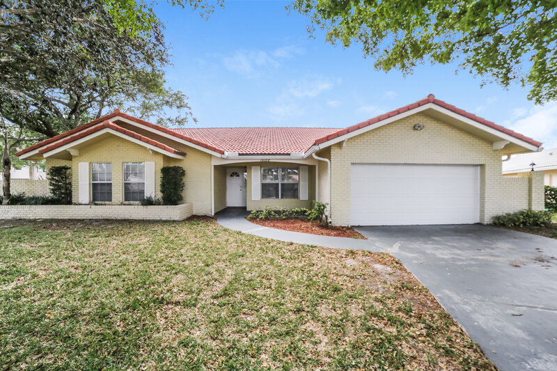 4,160/Mo, 10768 NW 17th St Coral Springs, FL 33071 External View
