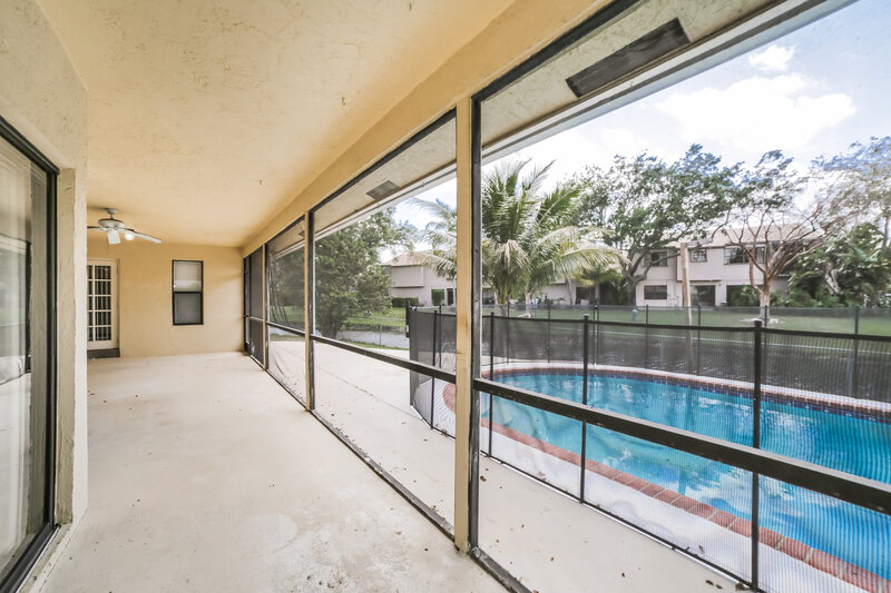 4,160/Mo, 10768 NW 17th St Coral Springs, FL 33071 Sun Room View