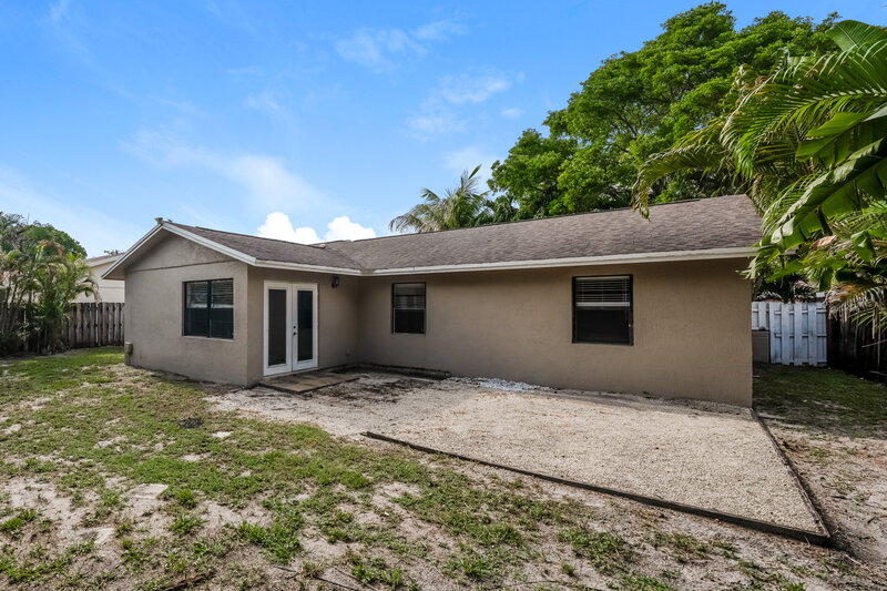 2,995/Mo, 9104 Affirmed Ln Boca Raton, FL 33496 Rear View
