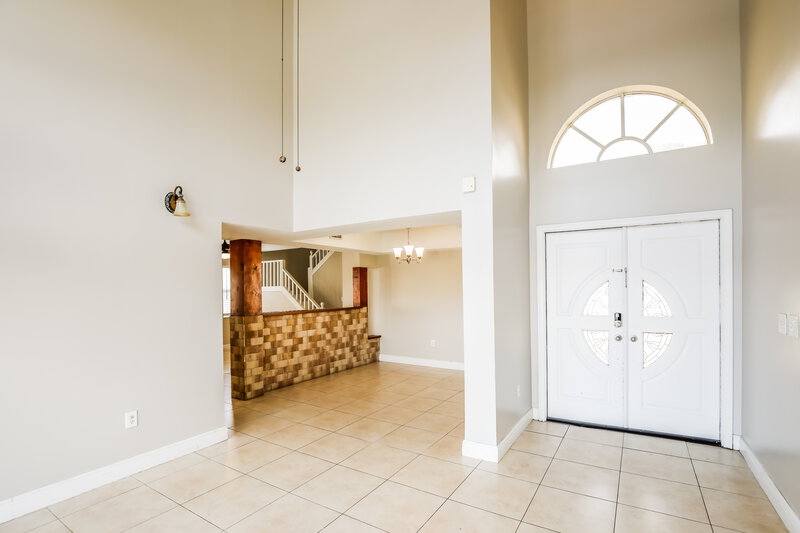 3,165/Mo, 4771 SW 154th Ave Miami, FL 33185 Living Room View