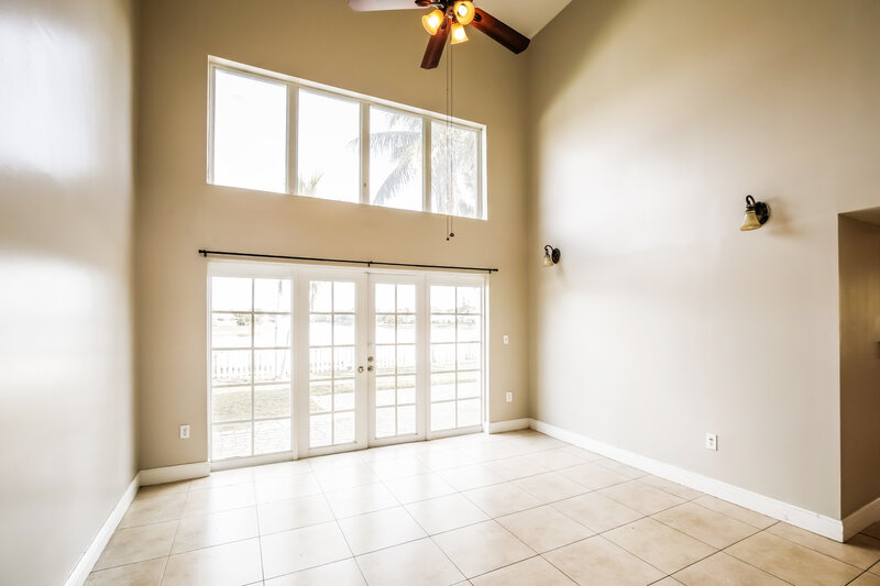 3,165/Mo, 4771 SW 154th Ave Miami, FL 33185 Dining Room View