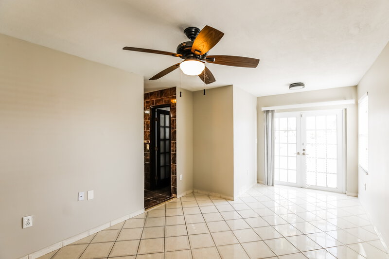 3,165/Mo, 4771 SW 154th Ave Miami, FL 33185 Main Bedroom View 2