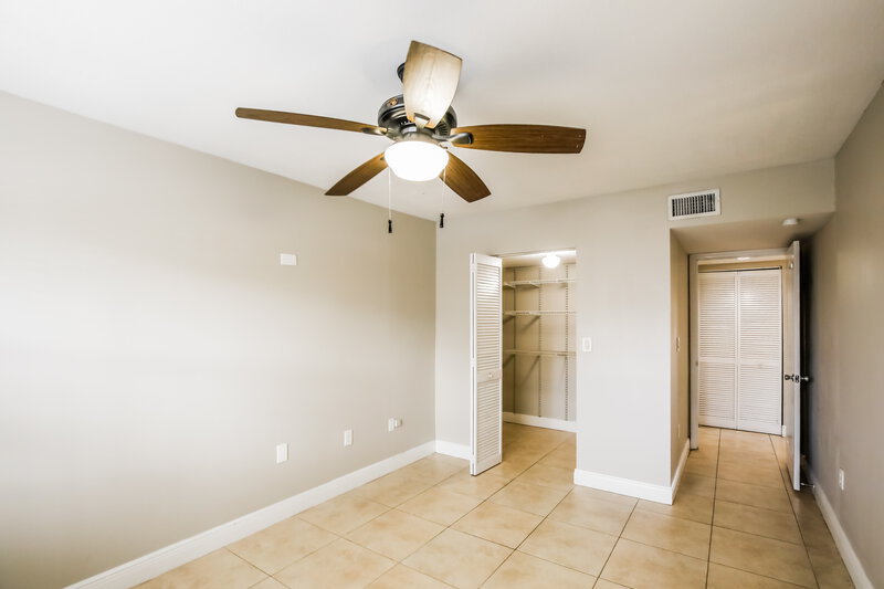 3,165/Mo, 4771 SW 154th Ave Miami, FL 33185 Bedroom View 3