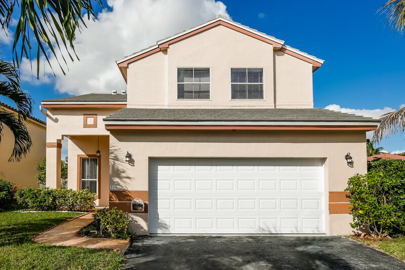 3,255/Mo, 2190 NW 191st Ave Pembroke Pines, FL 33029 External View