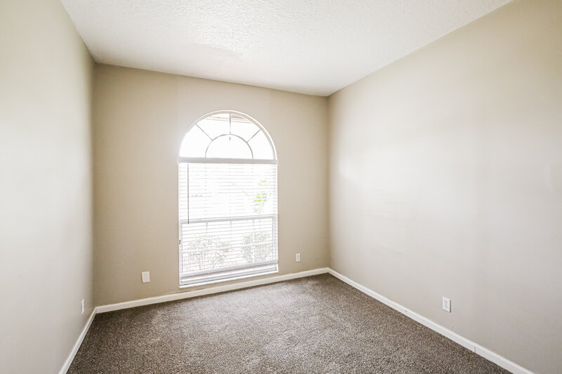 3,015/Mo, 109 Black Olive Cres Royal Palm Beach, FL 33411 Bedroom View 3