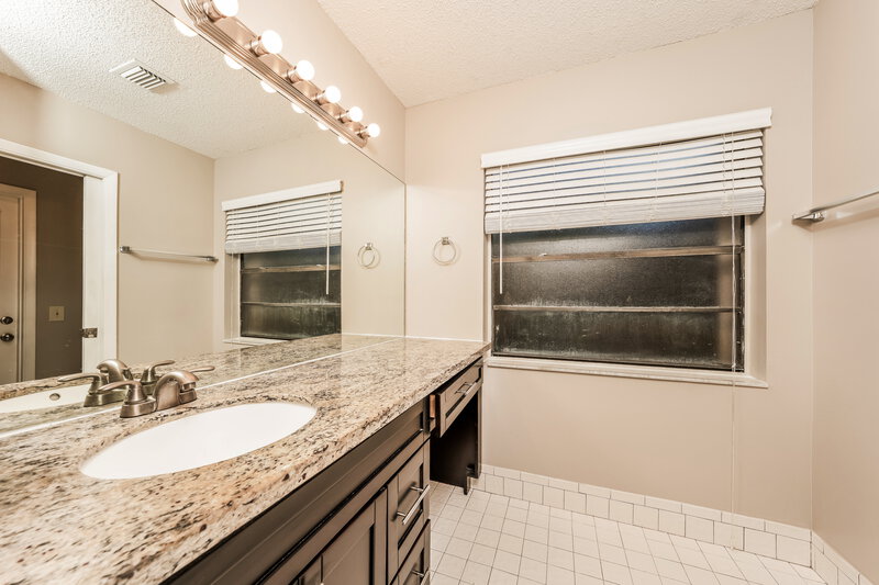 3,655/Mo, 11410 Pine Valley Dr Wellington, FL 33414 Main Bathroom View