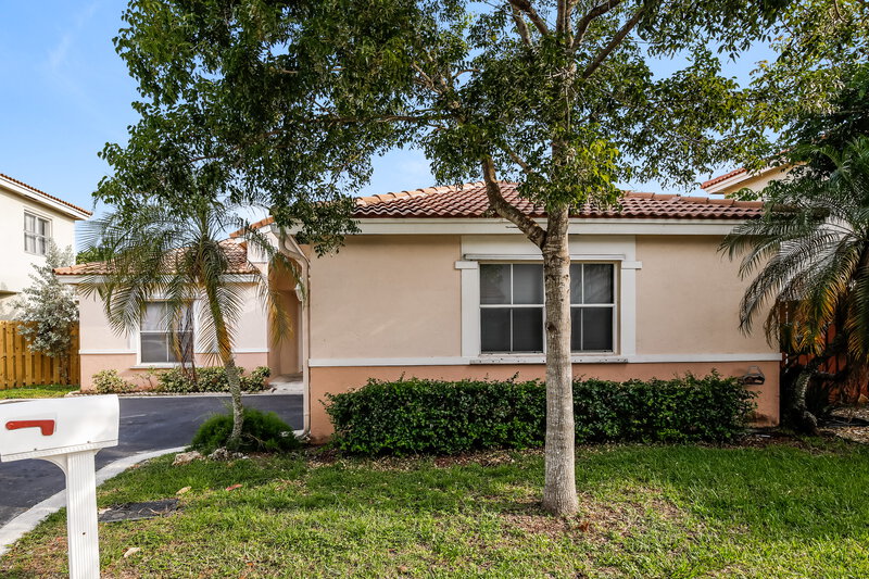 3,055/Mo, 4792 NW 5th Pl Coconut Creek, FL 33063 External View