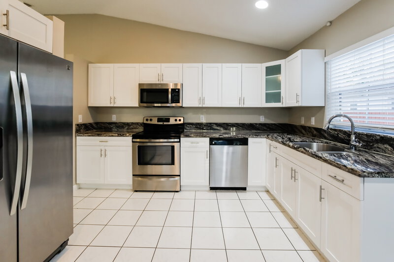 2,975/Mo, 4792 NW 5th Pl Coconut Creek, FL 33063 Kitchen View 2