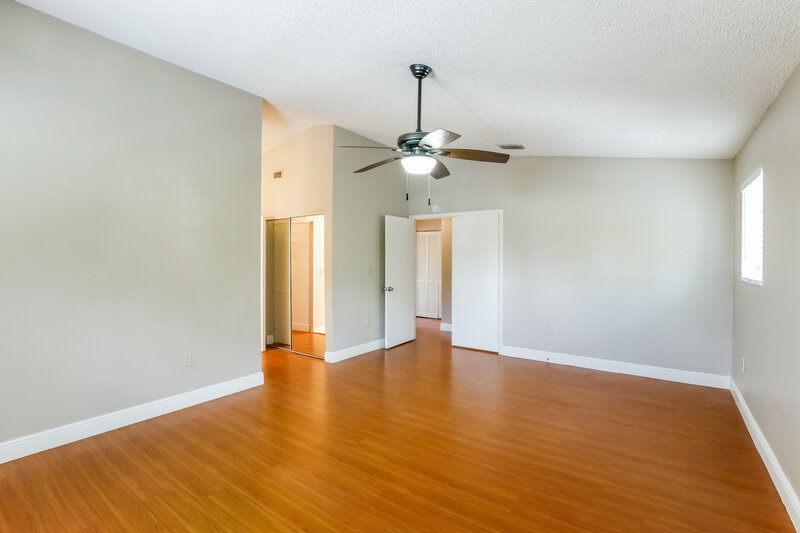 3,625/Mo, 10445 SW 158th Pl Miami, FL 33196 Main Bedroom View