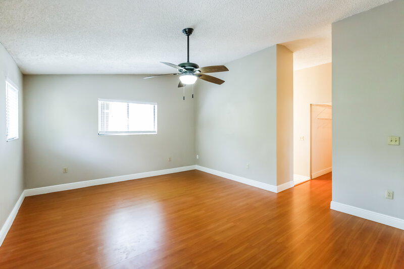 3,625/Mo, 10445 SW 158th Pl Miami, FL 33196 Main Bedroom View 2