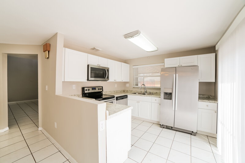 2,965/Mo, 14247 SW 177th St Miami, FL 33177 Kitchen View
