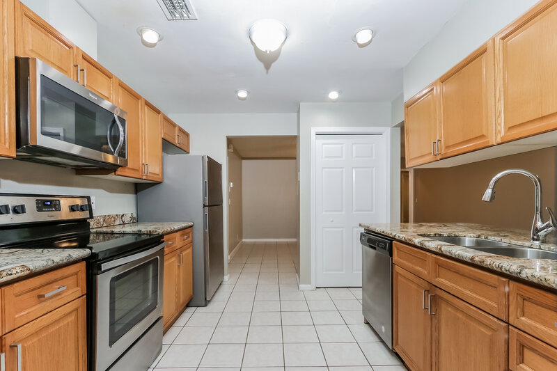 3,735/Mo, 13751 Exotica Ln Wellington, FL 33414 Kitchen View