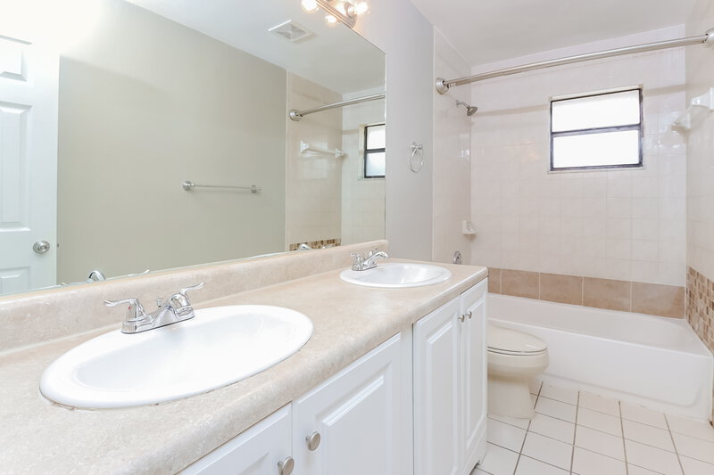3,735/Mo, 13751 Exotica Ln Wellington, FL 33414 Bathroom View