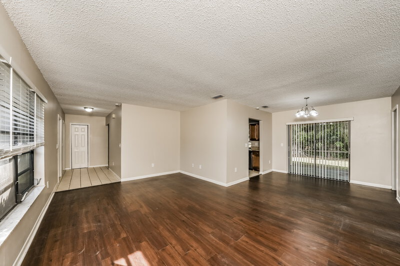 2,850/Mo, 1107 Widgeon Rd Wellington, FL 33414 Living Room View 2