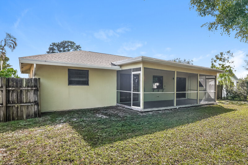 2,850/Mo, 1107 Widgeon Rd Wellington, FL 33414 Rear View 2