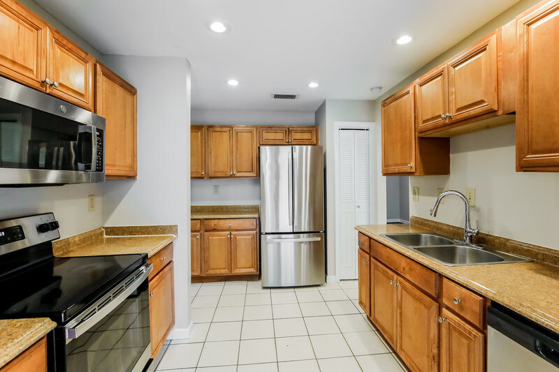 3,505/Mo, 11799 NW 26th St Coral Springs, FL 33065 Kitchen View