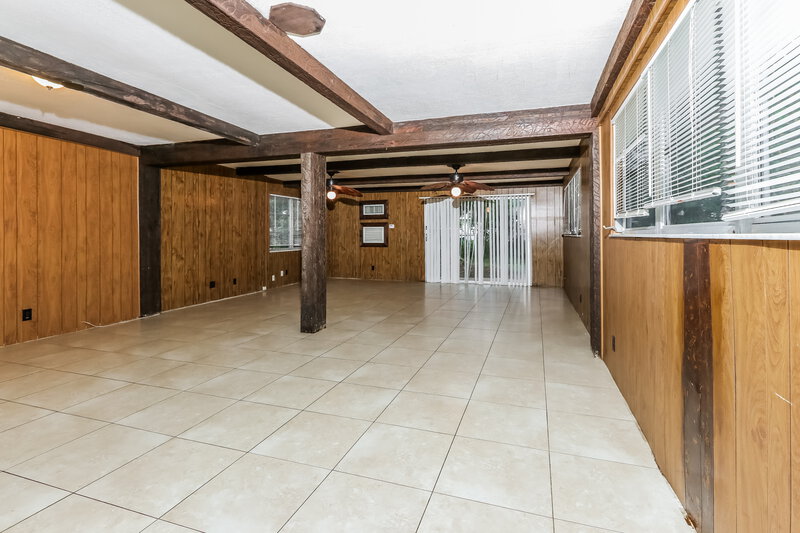 2,660/Mo, 12083 Dolphin Dr Palm Beach Gardens, FL 33410 Family Room View