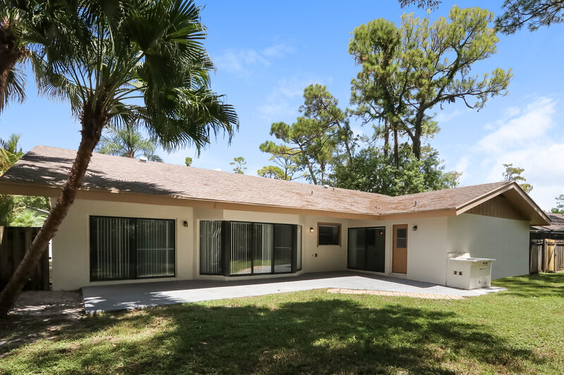 3,580/Mo, 12463 Sawgrass Ct Wellington, FL 33414 Rear View 2