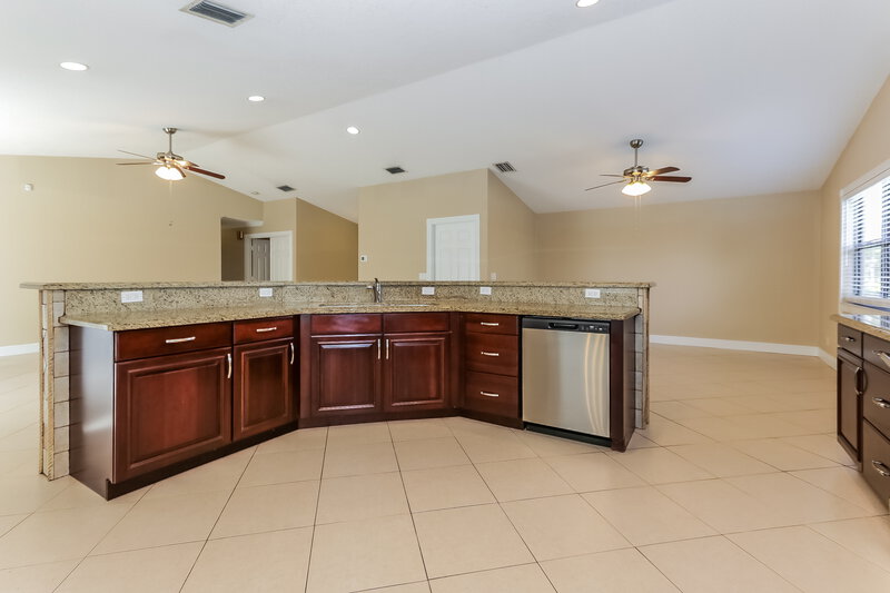 2,910/Mo, 13524 Brixham St Wellington, FL 33414 Kitchen View
