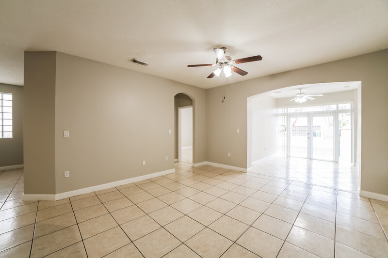 3,500/Mo, 16021 SW 43rd Ter Miami, FL 33185 Living Room View 3