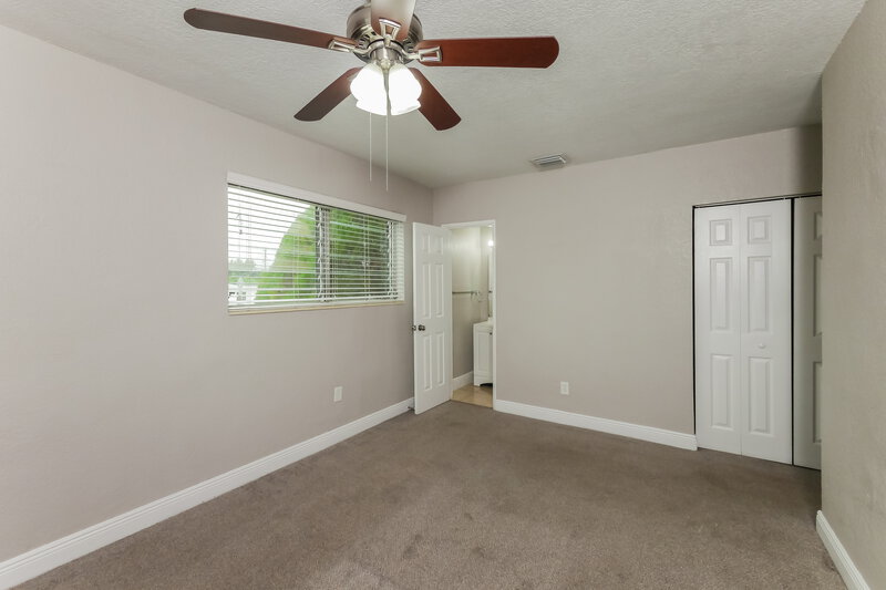 3,155/Mo, 20255 NE 12th Ave Miami, FL 33179 Main Bedroom View