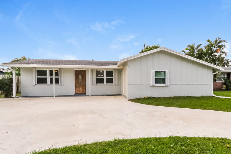 2,780/Mo, 300 Cherry St Palm Beach Gardens, FL 33410 External View