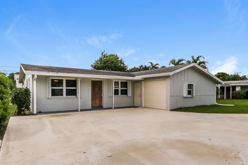 2,780/Mo, 300 Cherry St Palm Beach Gardens, FL 33410 Front View