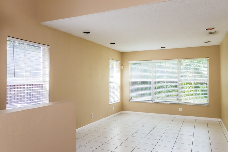 3,240/Mo, 3275 W Buena Vista Dr Margate, FL 33063 Living Room View
