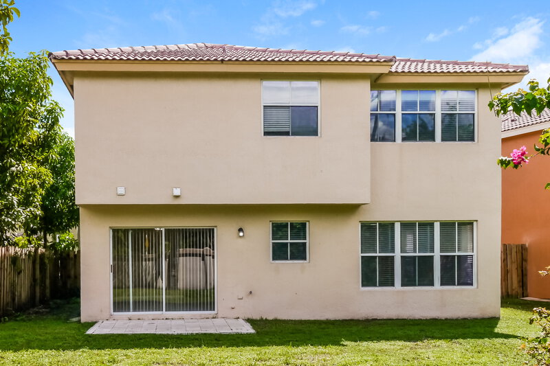 3,240/Mo, 3275 W Buena Vista Dr Margate, FL 33063 Rear View