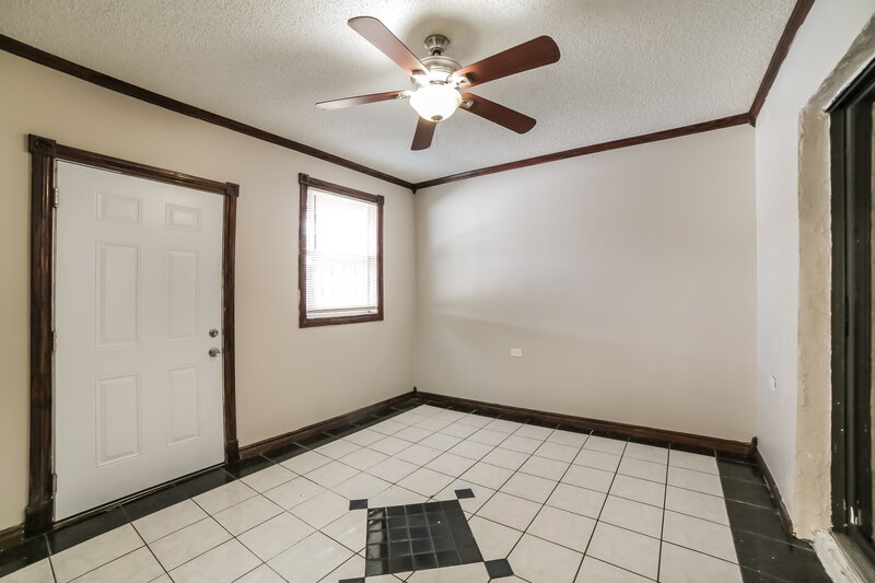 4,910/Mo, 5901 Lincoln Cir W Lake Worth, FL 33463 Sun Room View