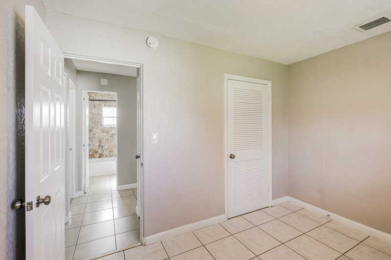 3,095/Mo, 6020 NE 3rd Ter Oakland Park, FL 33334 Bedroom View 4