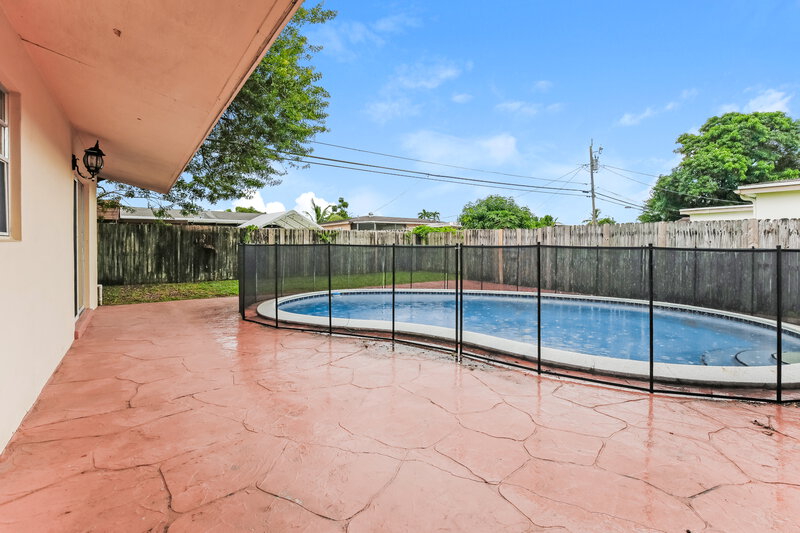 4,430/Mo, 7301 Tropicana St Miramar, FL 33023 Rear View