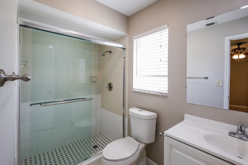 3,115/Mo, 9611 NW 44th Ct Sunrise, FL 33351 Bathroom View