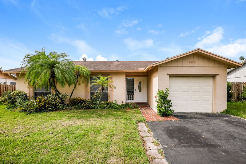 3,495/Mo, 9811 NW 23rd St Coral Springs, FL 33065 External View