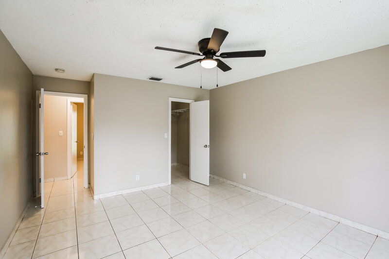 3,495/Mo, 9811 NW 23rd St Coral Springs, FL 33065 Main Bedroom View