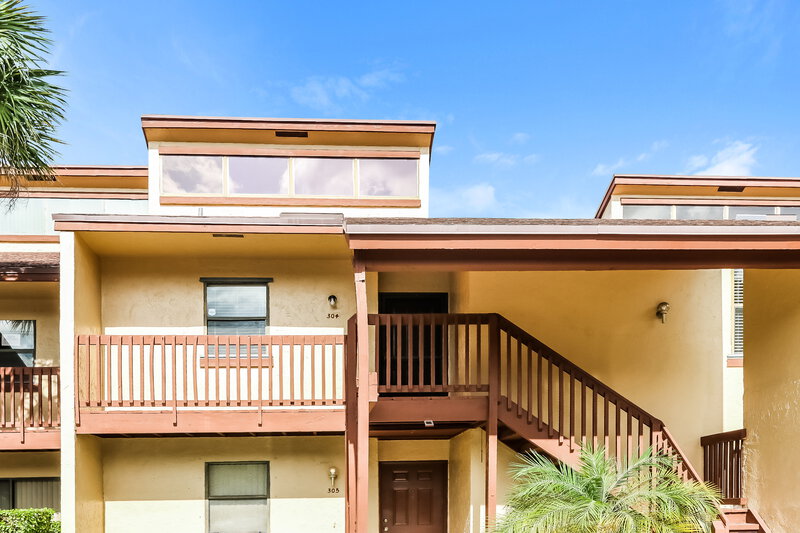 3,660/Mo, 304 Lakeview Dr E Royal Palm Beach, FL 33411 External View