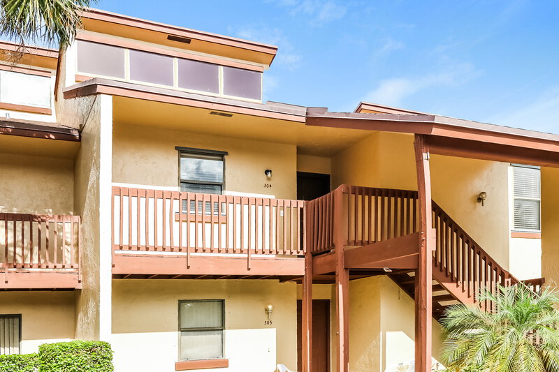 3,660/Mo, 304 Lakeview Dr E Royal Palm Beach, FL 33411 Front View