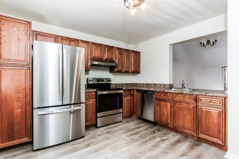 3,660/Mo, 304 Lakeview Dr E Royal Palm Beach, FL 33411 Kitchen View