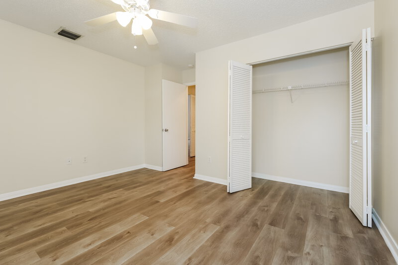 2,175/Mo, 304 Lakeview Dr E Royal Palm Beach, FL 33411 Bedroom View 2