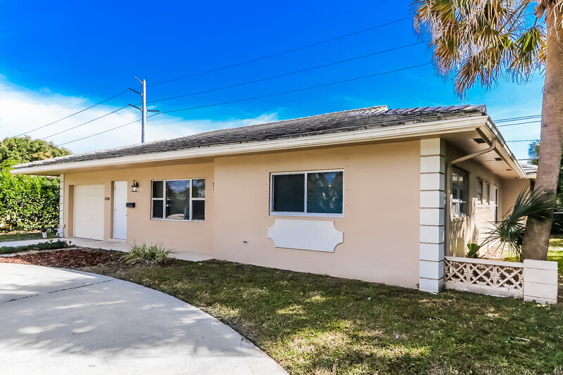 3,835/Mo, 1256 SW 9th Ave Boca Raton, FL 33486 Front View 2