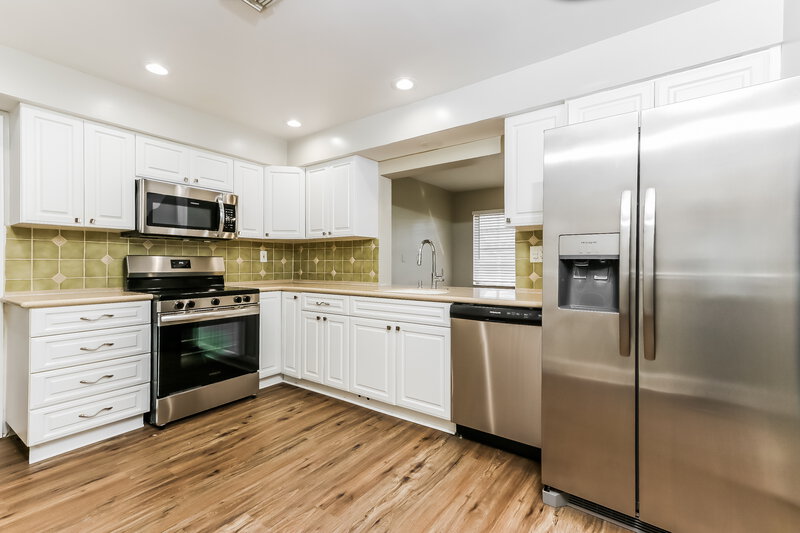 3,835/Mo, 1256 SW 9th Ave Boca Raton, FL 33486 Kitchen View
