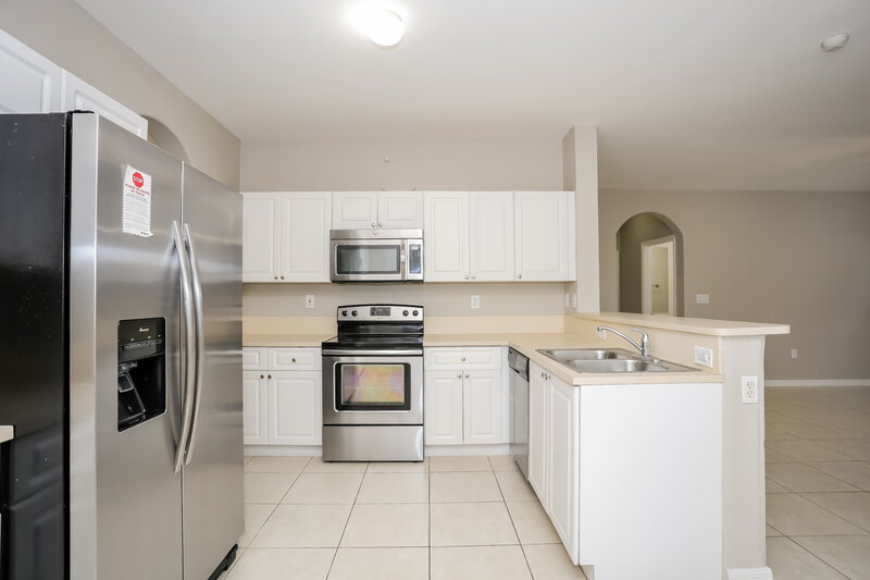 3,165/Mo, 24024 SW 107th Ct Homestead, FL 33032 Kitchen View