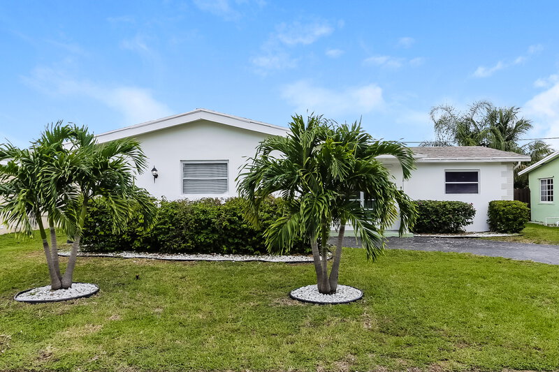 4,060/Mo, 8681 NW 25th St Sunrise, FL 33322 External View