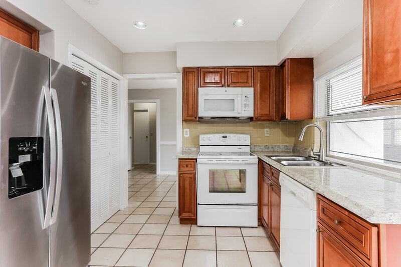4,060/Mo, 8681 NW 25th St Sunrise, FL 33322 Misc View 7