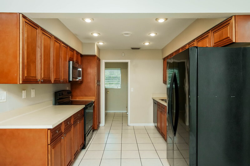 3,045/Mo, 831 NW 43rd Ave Coconut Creek, FL 33066 Kitchen View