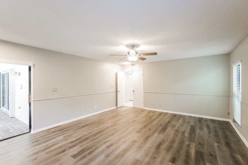 0/Mo, 21074 Shady Vista Ln Boca Raton, FL 33428 Main Bedroom View