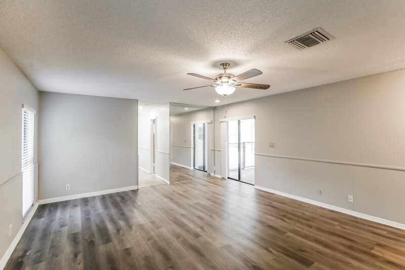 0/Mo, 21074 Shady Vista Ln Boca Raton, FL 33428 Main Bedroom View 2